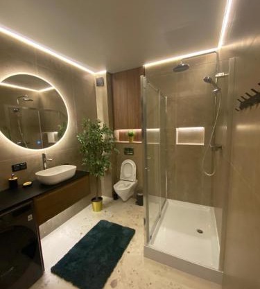 Two bedroom LUXURIOUS Spacios Apartment