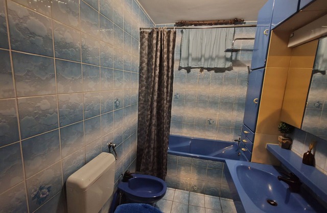 Two Bedroom Apartment near spa Šmarješke Toplice