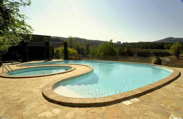 Two villas and a cottage in a 60 Ha private property, Pool, WiFi, fishing, bikes