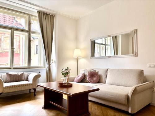 Tynska apartment