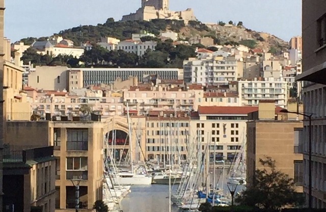 Typique T2 Terrasse Situé Quartier Panier Vieux Port