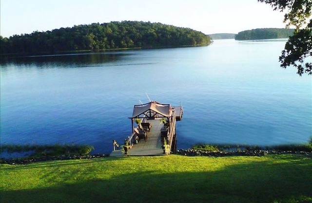 UNFORGETTABLE Views of Badin Lake & The Uwharries