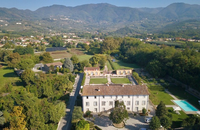 Unique 1600 villa completely renovated at walking distance from a nice village
