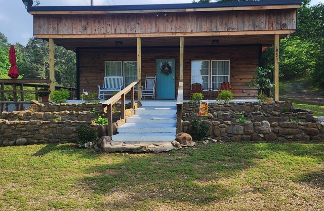 Unique Farmhouse Modern Country Cabin