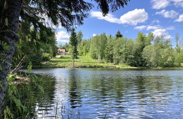 Unwind and Recharge: Waterside Country Home with Private Dock.