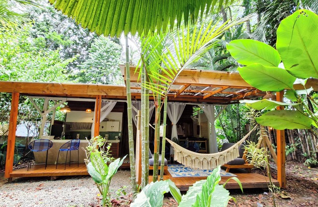 UP! HOUSE COSTA RICA - 2 cozy houses in Playa Chiquita