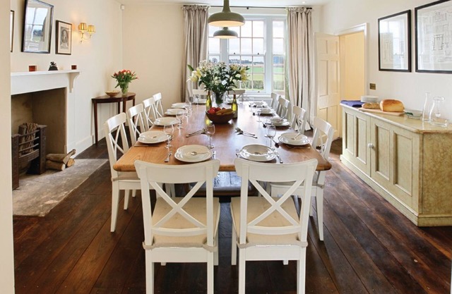Upper Mowley - a spacious farmhouse sleeping sixteen guests