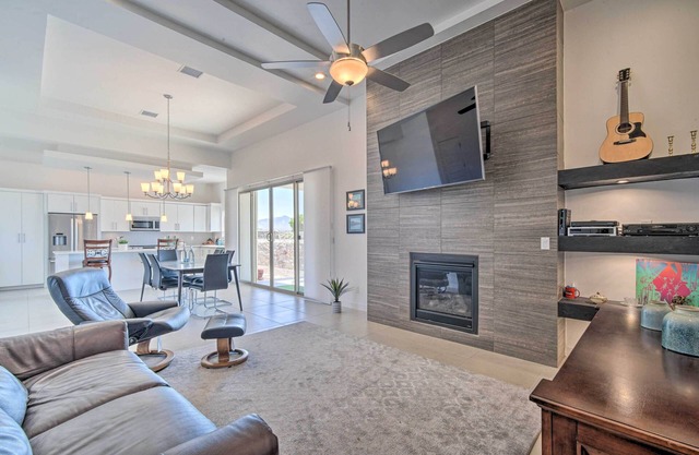 Upper Valley El Paso Home w/Hiking Access On-Site