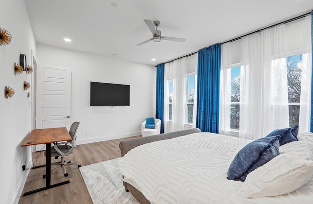 Upscale 2BR Hideaway, Ensuite Bliss, Pet-Friendly