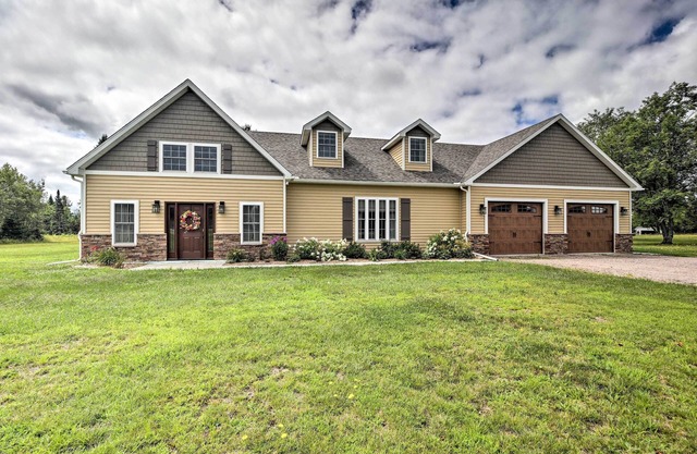 Upstate Hideaway w/Hot Tub, 13 Mi to Malone!