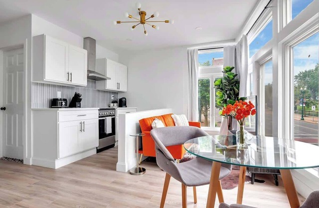 Urban Nest #3 | City Loft Walkable to Downtown