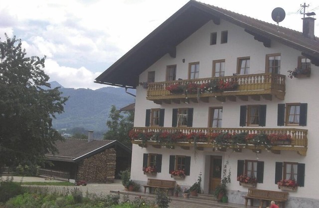 Vacation apartment 2 for 2-6 persons (75 sqm, attic)