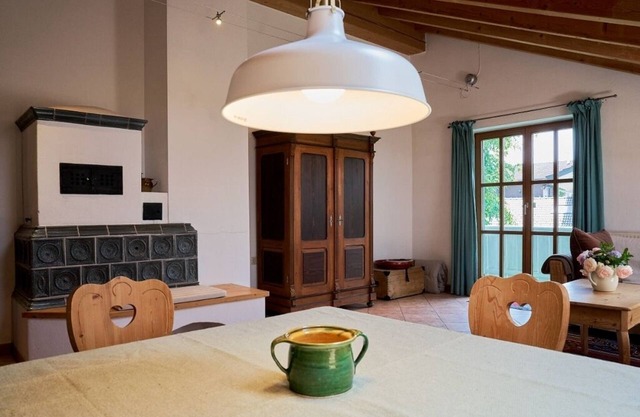 Vacation apartment 77sqm, 1 bedroom, tiled stove, balcony