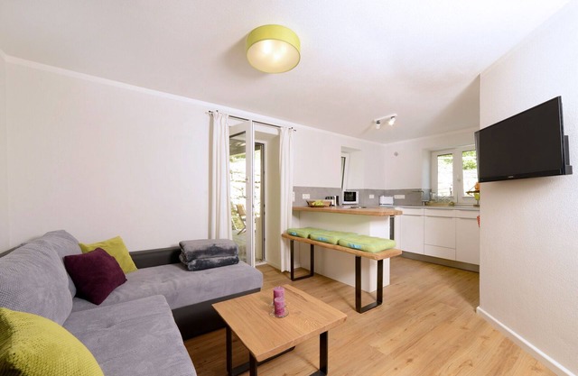 Vacation apartment Leben for 2 persons on the ground floor, 30 sqm, living room/kitchen and bedroom, terrace
