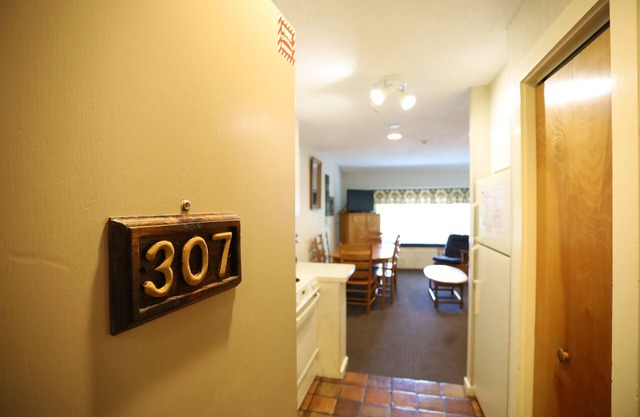 Vacation Getaway at Inns of Waterville Valley (307)