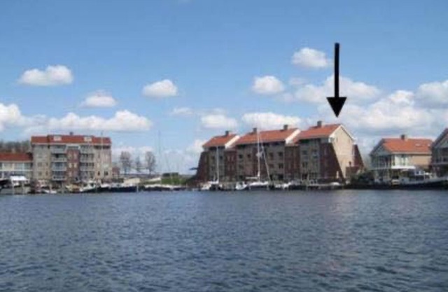 Vacation home directly at the marina in Tholen