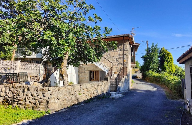 Vacation Home Elena - with Mountain View, Private Garden and Wi-Fi
