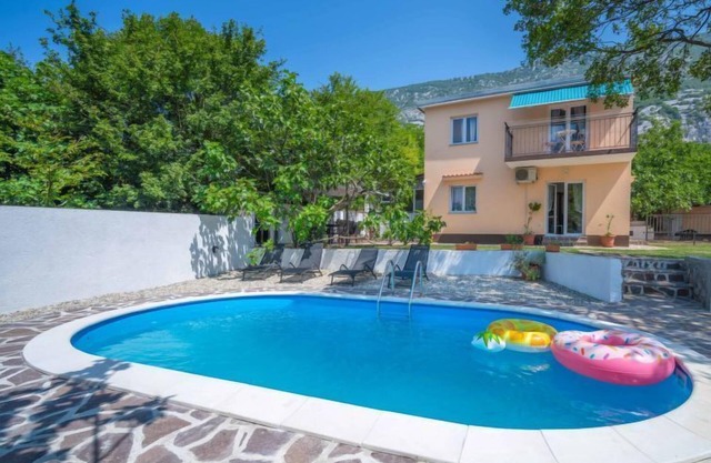Vacation home Ivona by Interhome