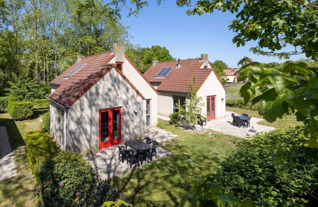 Vacation home with sunny garden