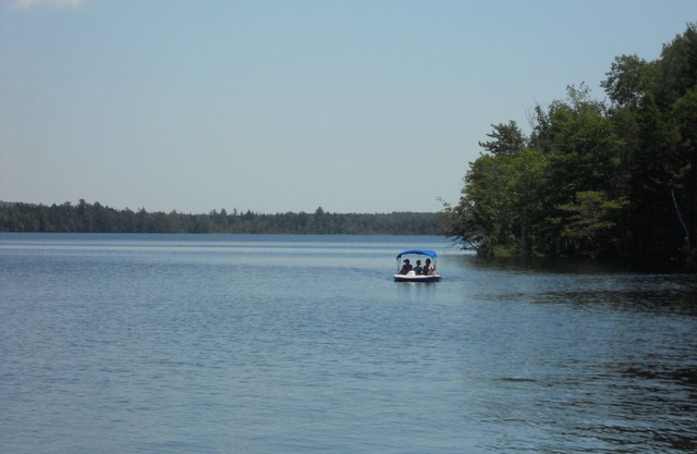 Vacations, Guided Fishing Trips, Or Non Guided Fishing. Great Bass Fishing.
