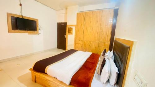 Vansh guest house old Kasol