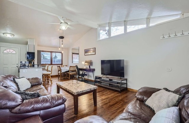 Vaulted Ceilings & Modern Amenities Near Red Rocks & Denver