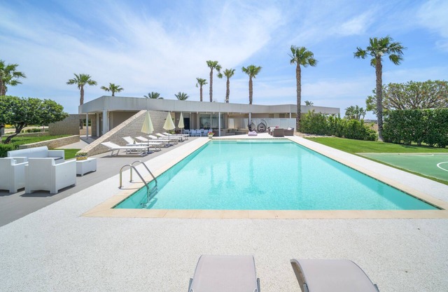 Venere, villa with private pool and gym near the sea in Marina di Ragusa