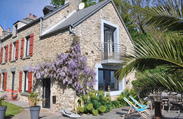 Very beautiful house with sea view, comfortable