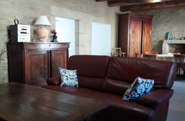 VERY NICE VILLAGE HOUSE 1KM FROM THE SEA