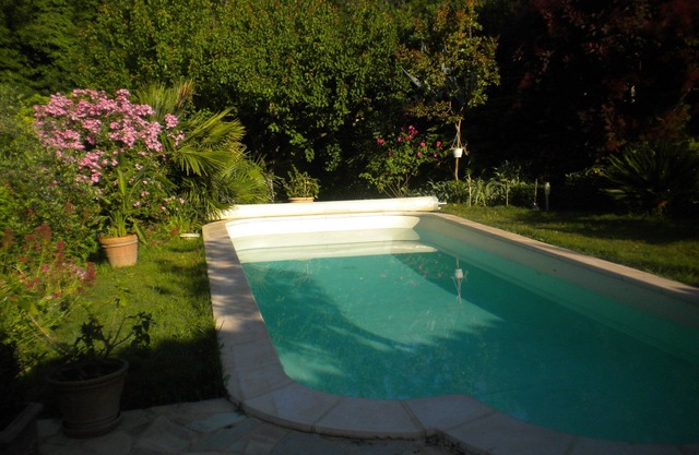 Very pleasant and relaxing P2 between Nîmes and Arles at the gates of the Camargues
