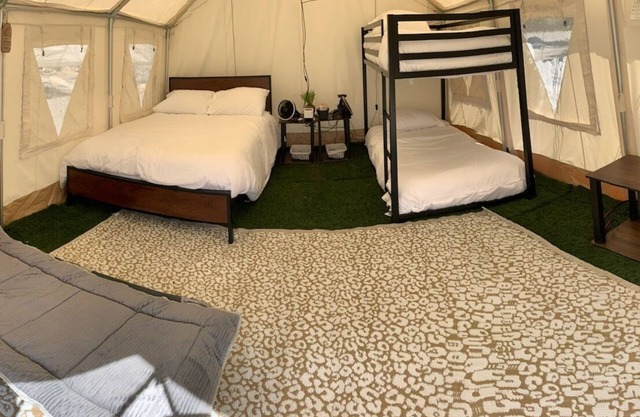 Victor-amazing glamping experience-Middletown NY