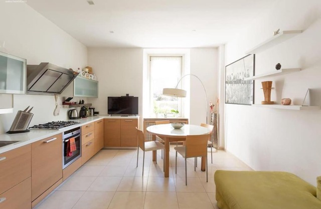 Victoria Apartment