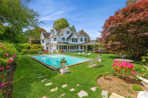 Victorian Traditional in Southampton Village