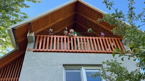 Vikendica Skakavac i Šadrvan sa roštiljom