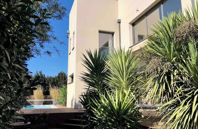 Villa Gloria. Magnificent villa with swimming pool