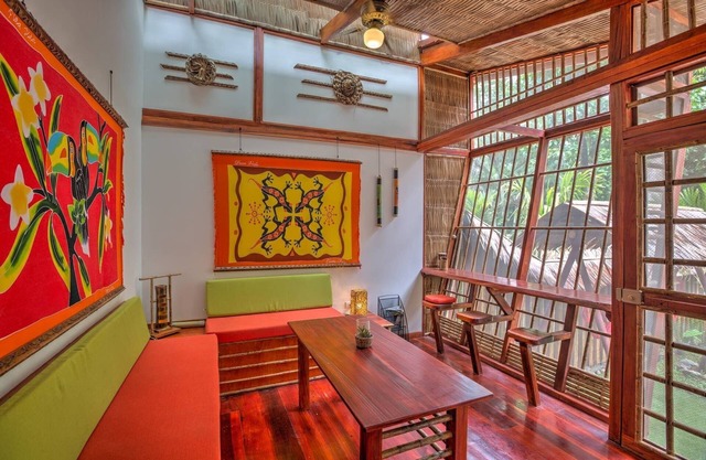 Villa 4 - Amazing 2 Bed Villa With Private Garden
