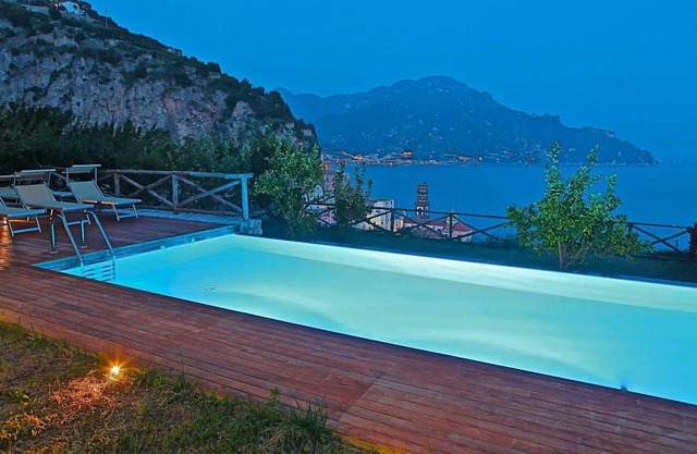 VILLA AMALFI - Twelve Bedroom Villa, Sleeps 24