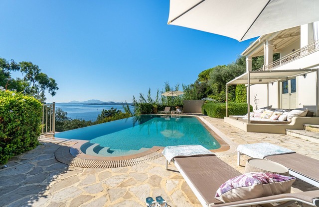 Villa "Armonia" with Sea View, Pool & Wi-Fi