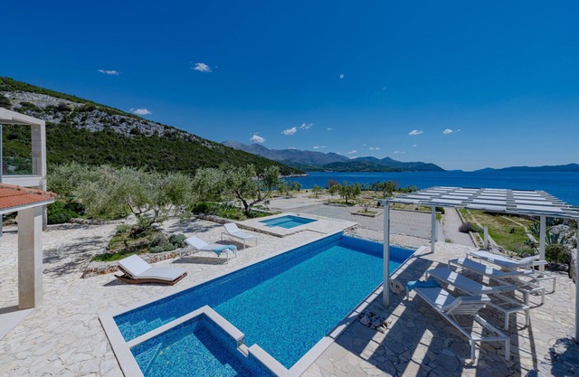 Villa Auras with Heated Pool