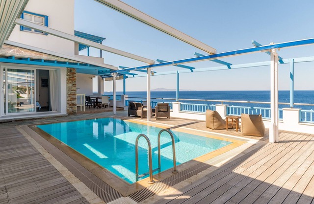Villa "Blue Waves View Andros" with Sea View, Private Pool & Wi-Fi