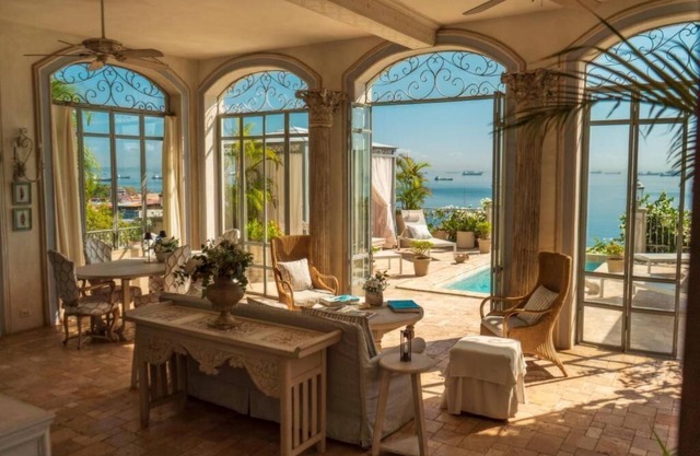 Villa Caprichosa