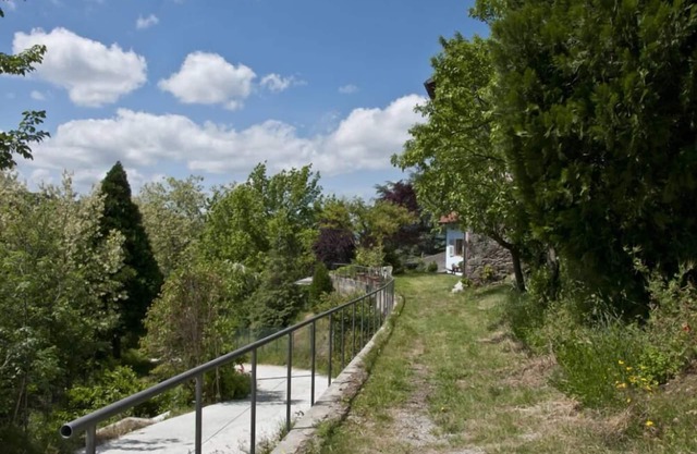 Villa Cheti, cottages with swimming-pool in deep Monferrato green hills.