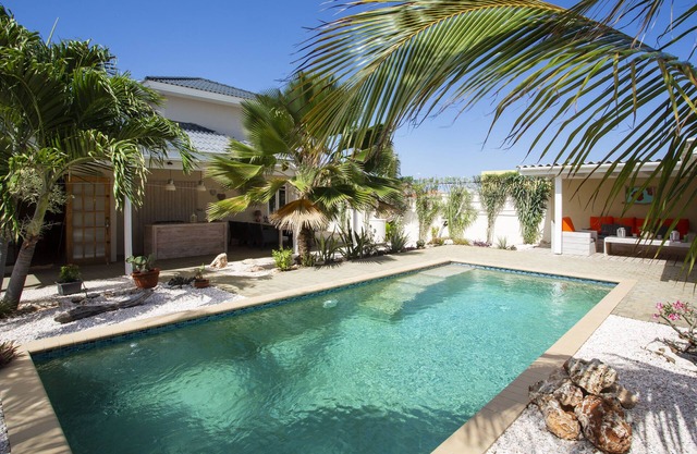 Villa Cle - Curaçao with beautiful tropical garden and private pool