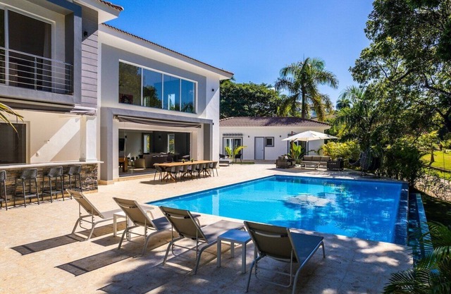 Villa Collie: Luxury Retreat/7 King Master BR/Maid
