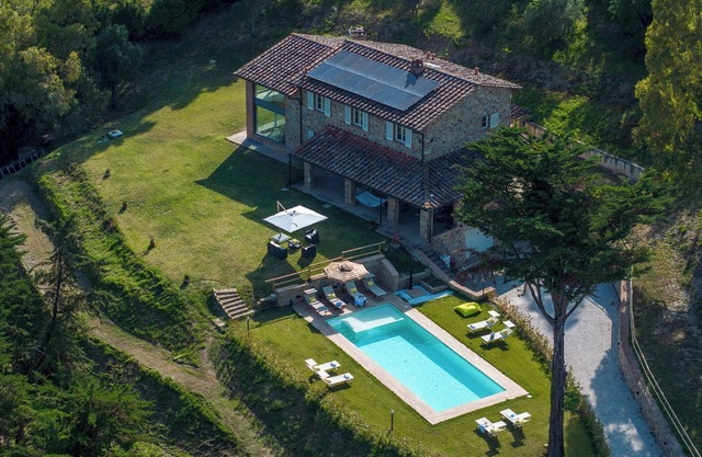 Villa Dada 10, Emma Villas