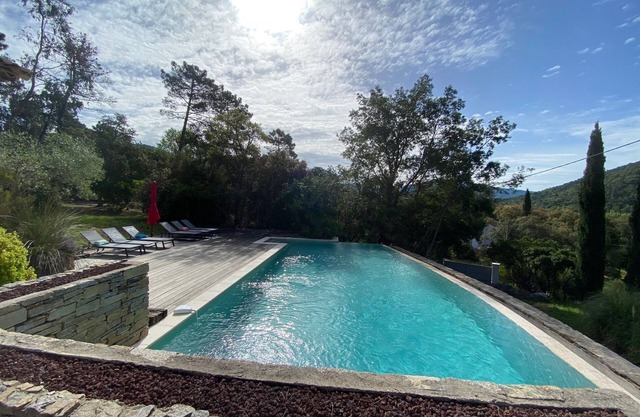 Villa DE 200m² AU Coeur DES Vignes DU Golfe DE Saint-tropez