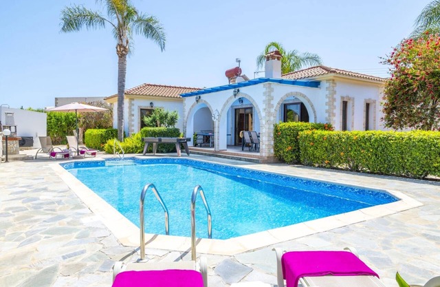 Villa Elissa by Villa Plus