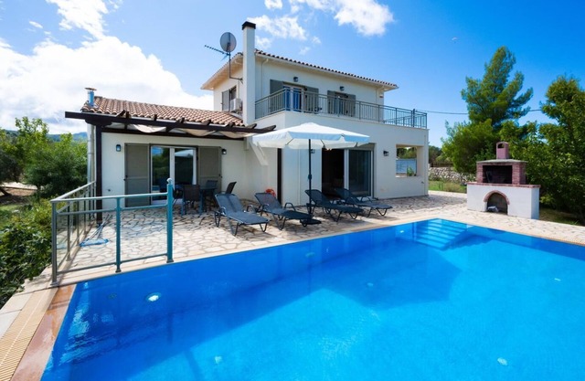 Villa Eudora - Two Bedroom Villa, Sleeps 4