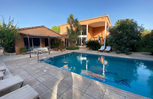 Villa Exotique, Luxueux, Piscine, Calme, Parking