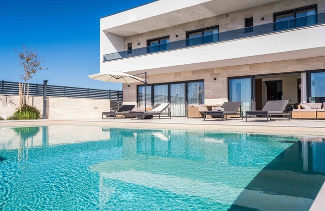 Villa Freedom